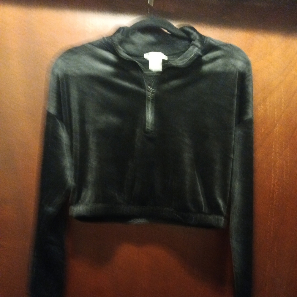 Bozzolo Woman's Cropped Half Zip Velour Sweatshirt NWOT Size Large